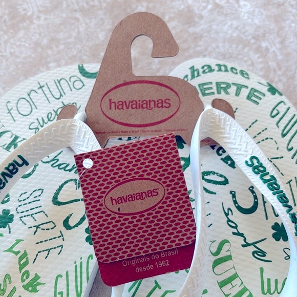 Brand New Havaianas White & Green Irish Good Luck Flip Flops Slide Thong Sandals - Picture 12 of 16